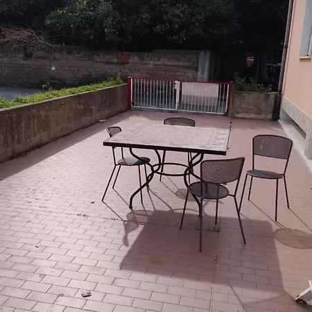 Trilocale Con Posto Auto E Terrazzo 阿尔本加